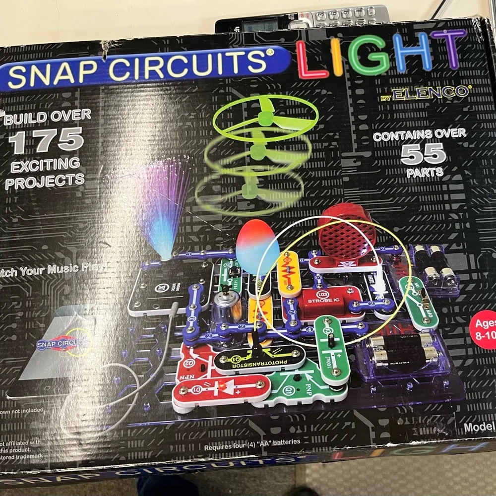Snap Circuits Light Electronics Kit complete